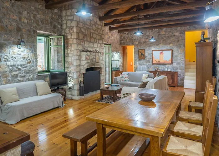 Messenian Serenity * Petrochori (Peloponnese)